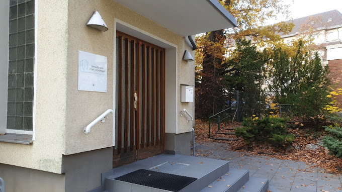 Zahnarztpraxis Berlin-Steglitz Eingang
